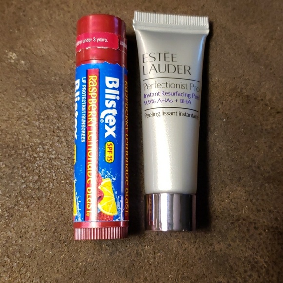 Sample size ( .24 oz) Estee Lauder Perfectionist P - Picture 6 of 6